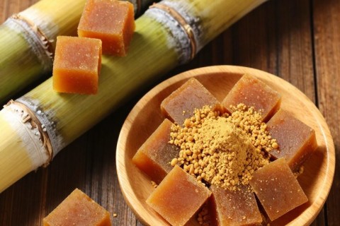 Natural Jaggery